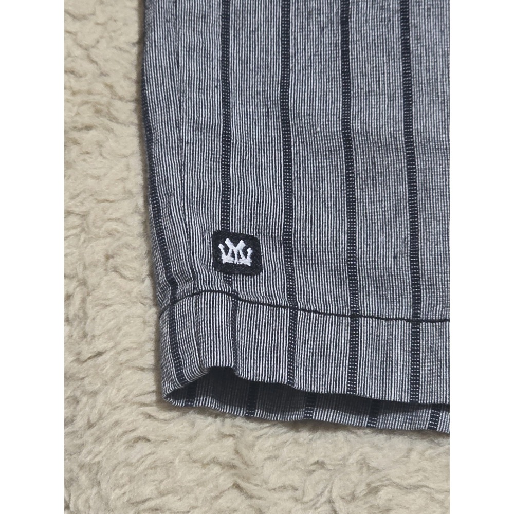 Mickos Mens 32 Gray Black Pinstripe Shorts Skate Streetwear Punk Goth Read Flaw - Picture 2 of 9